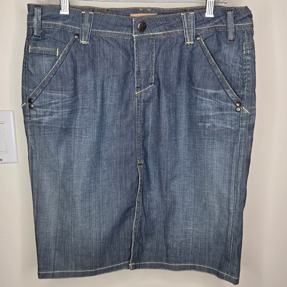YANÜK Denim Knee-Length Skirt with Front Slit Size 10 NWOT